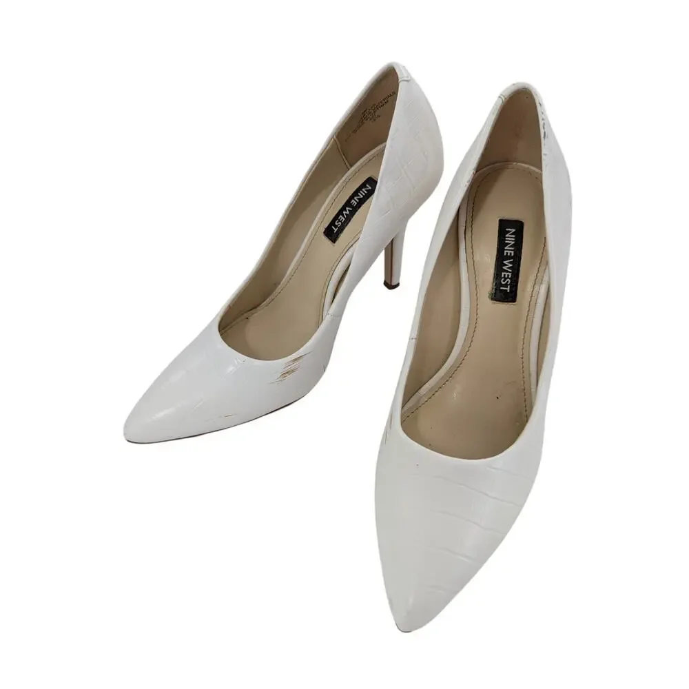NINE WEST! ELEGANT & CHIC CREAM FAUX ALLIGATOR LEATHER PUMPS, HEELS! SZ 5M
